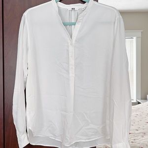 Uniqlo blouse top